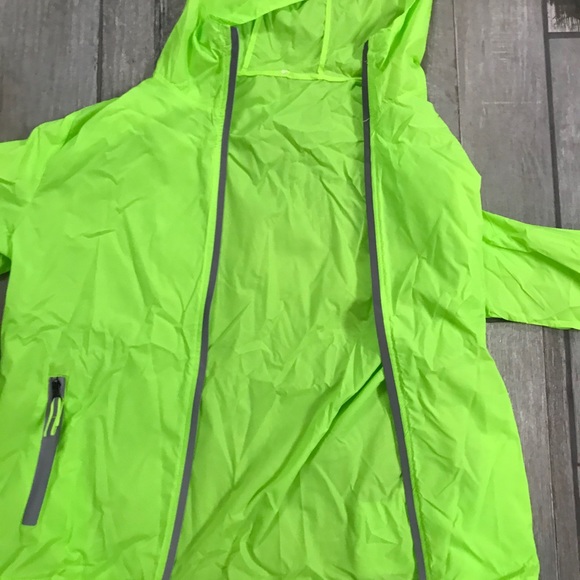 Neon Green Ultralight Windbreaker Running Jacket - Picture 6 of 6